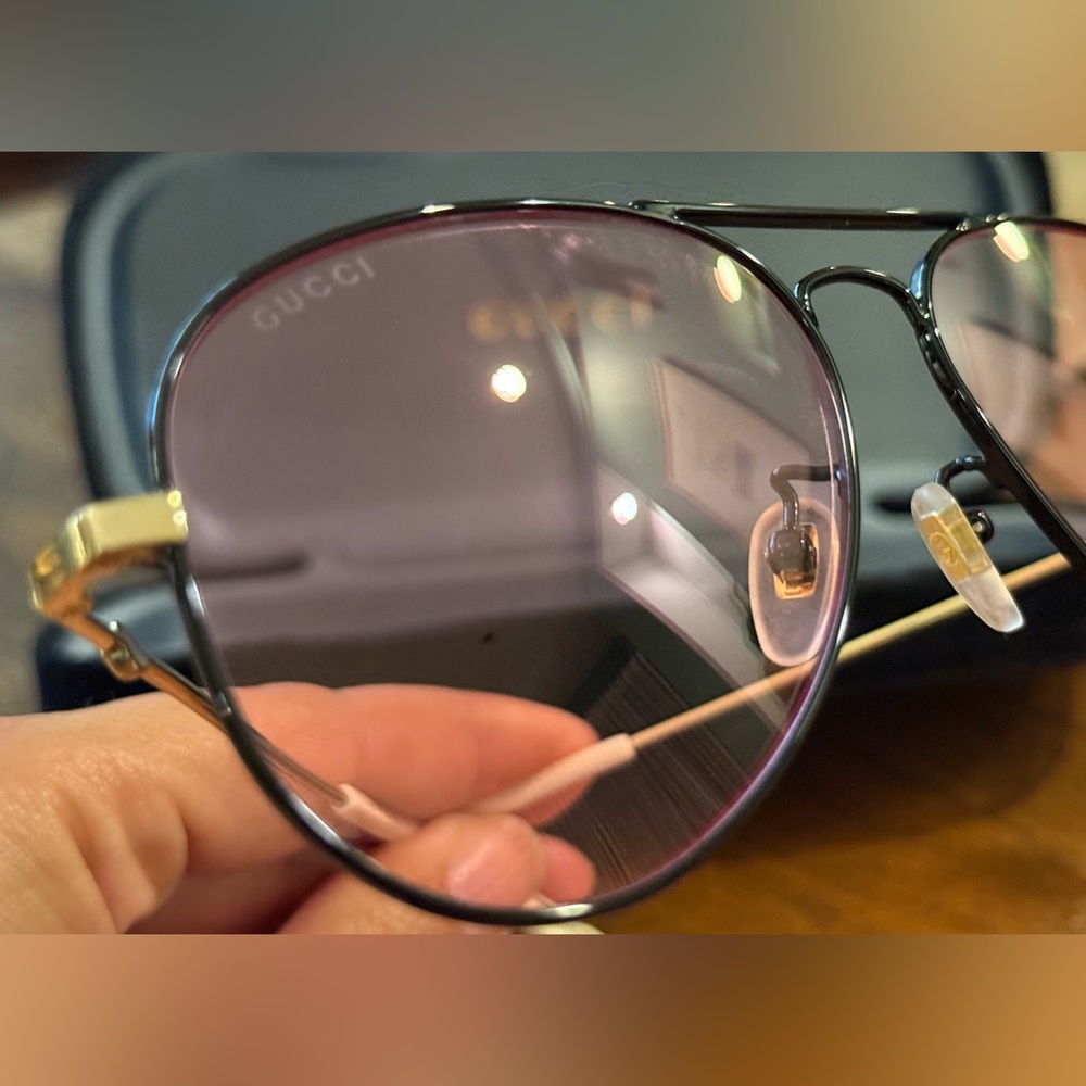 Gucci Aviator Sunglasses with Pink Lenses - Picture 4 of 8
